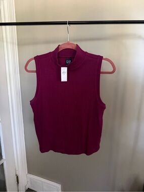 NWT GAP Sleeveless Mock Neck Top - Raspberry (L)